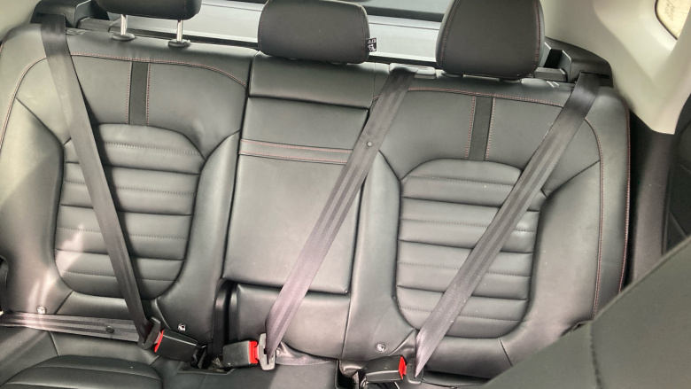 MG Hs 1.5 T-GDI Exclusive 5dr DCT Petrol Hatchback